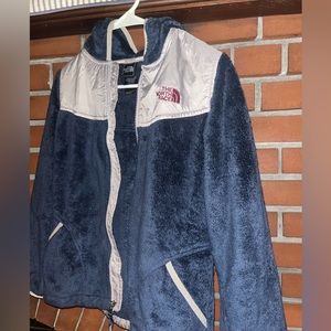 Girls (14-16) Large The North Face jacket